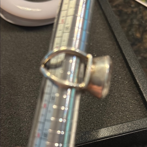 Stunning Sterling Silver Ring with Clear Quartz 925 - Picture 5 of 5